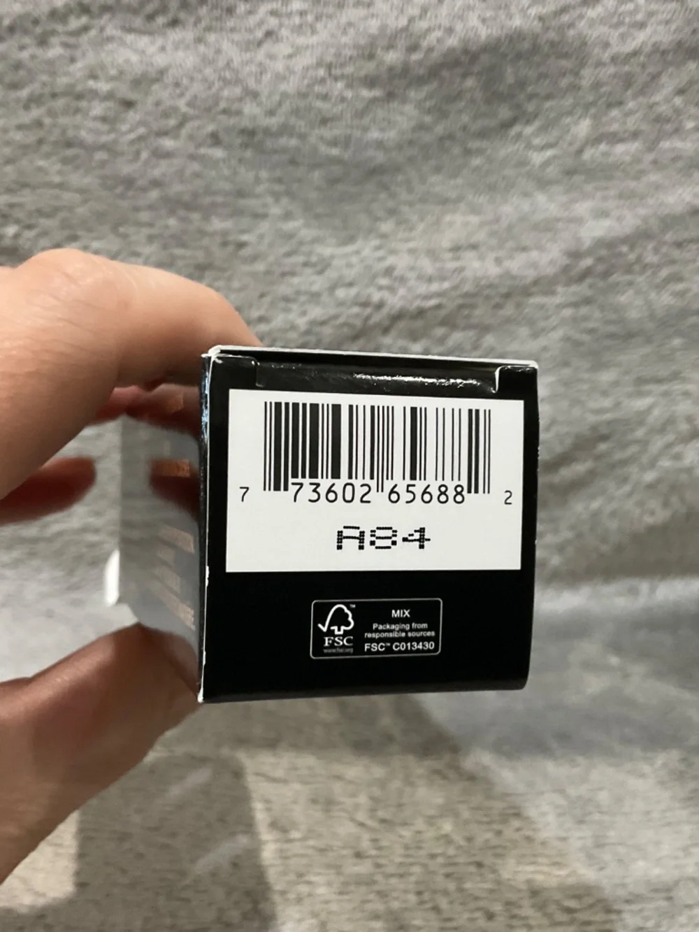MAC studio radiance foundation NW22 NEW